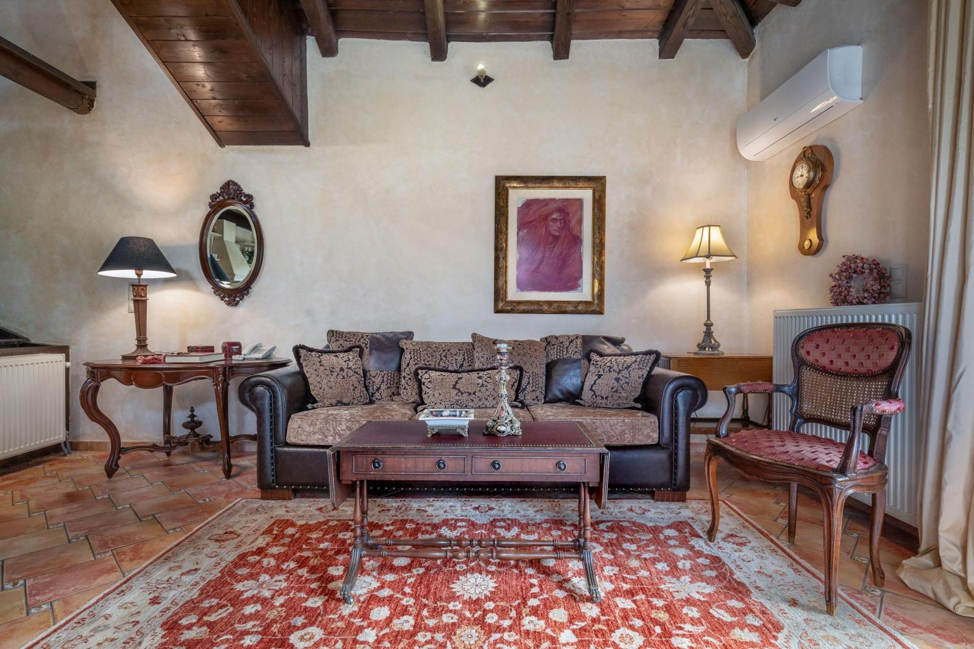 Ostra Menalon Luxury Suites Kardharás 部屋 写真