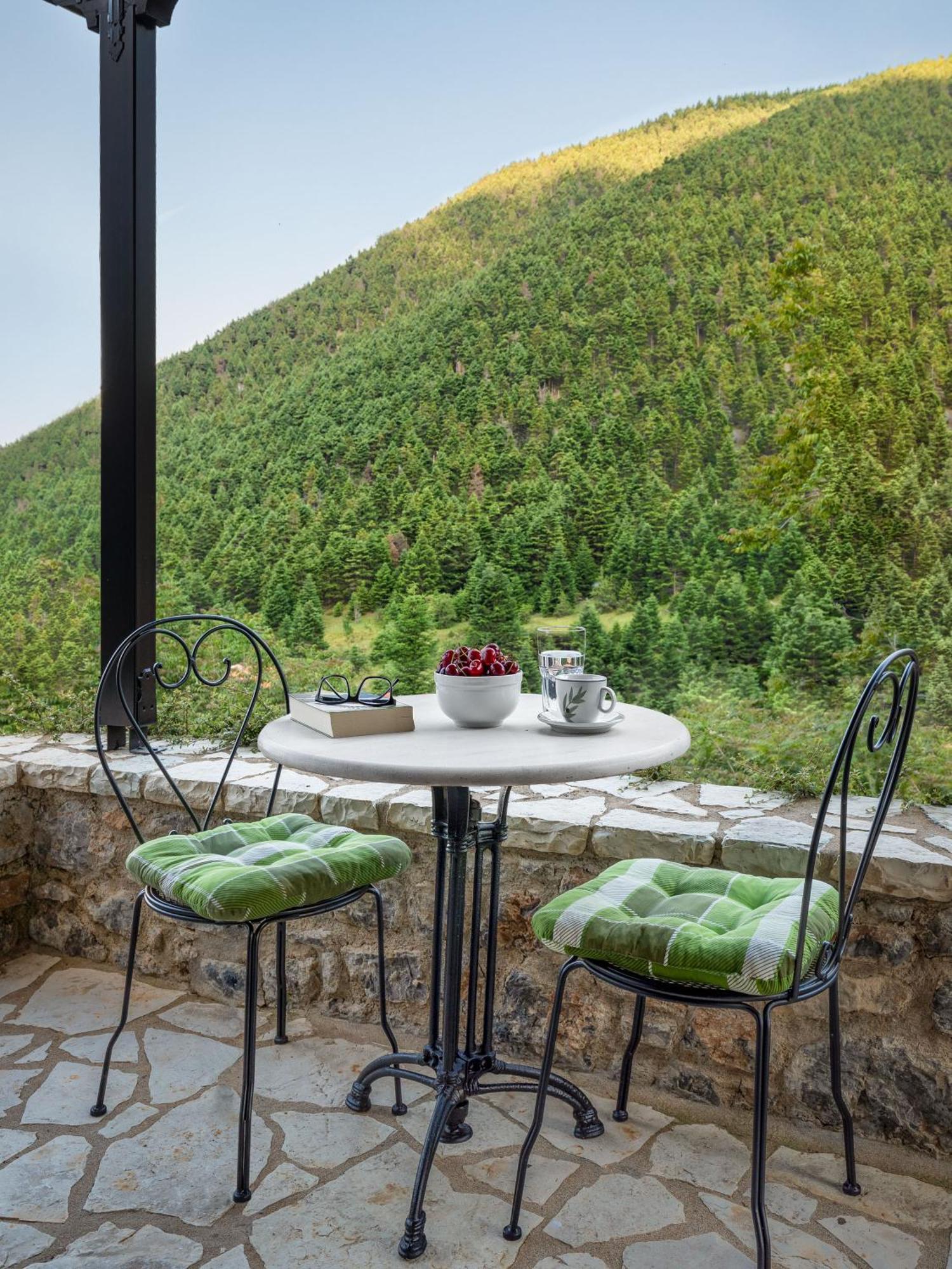Ostra Menalon Luxury Suites Kardharás 部屋 写真