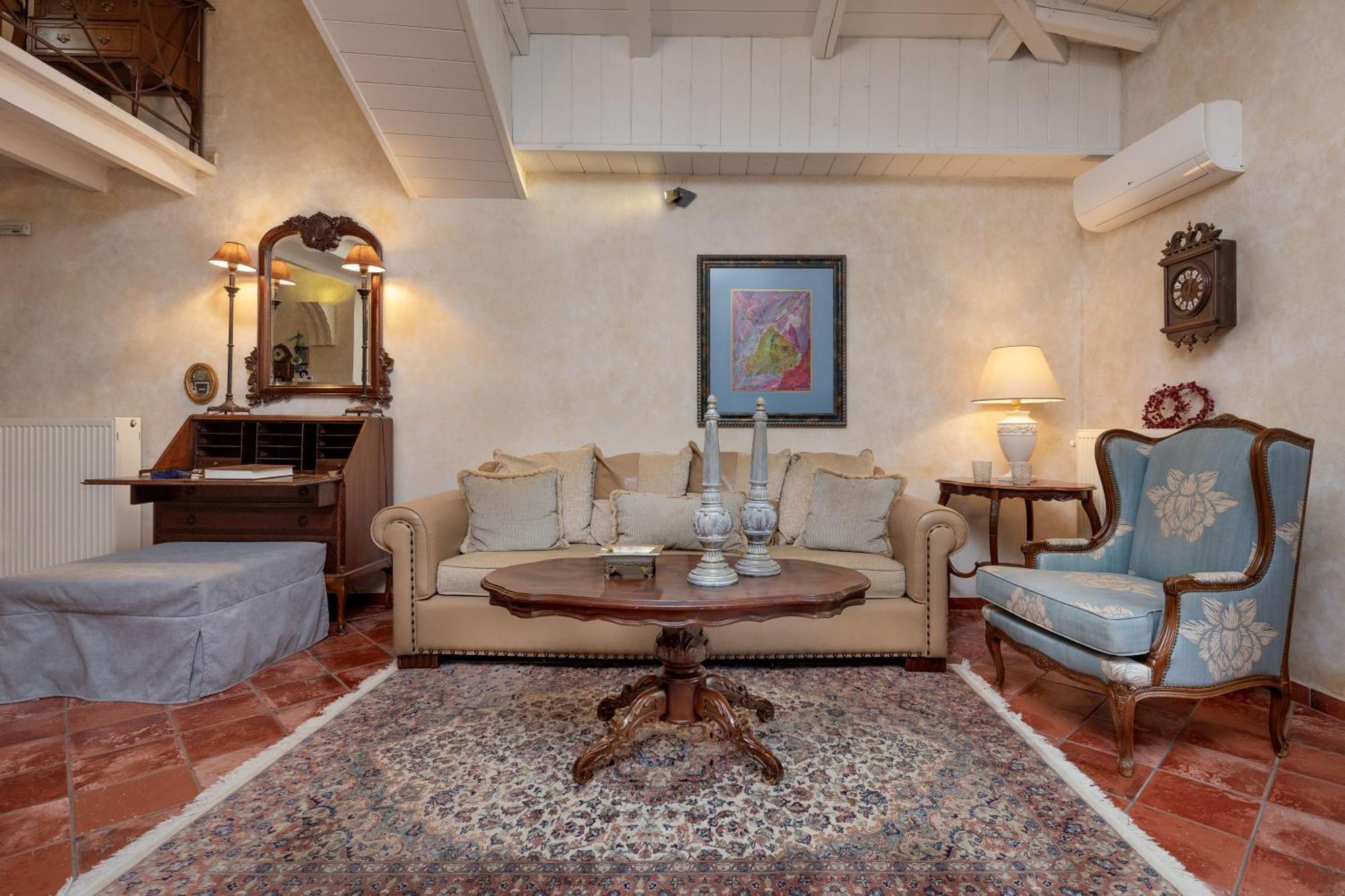 Ostra Menalon Luxury Suites Kardharás 部屋 写真