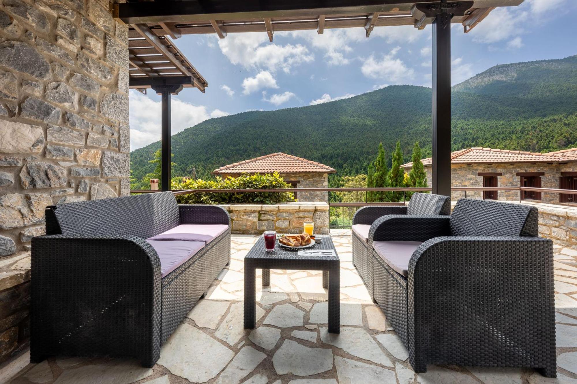 Ostra Menalon Luxury Suites Kardharás 部屋 写真