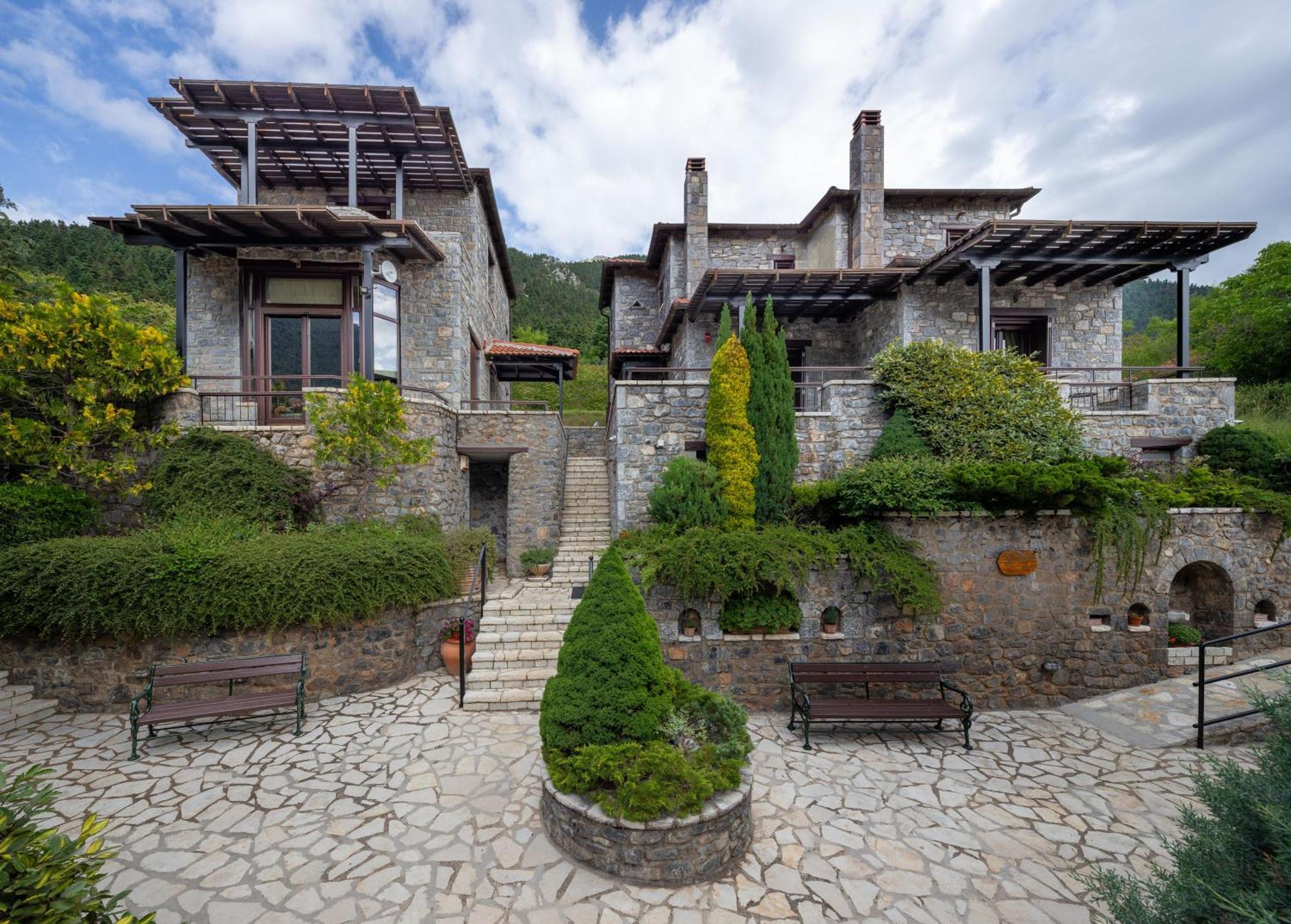 Ostra Menalon Luxury Suites Kardharás エクステリア 写真