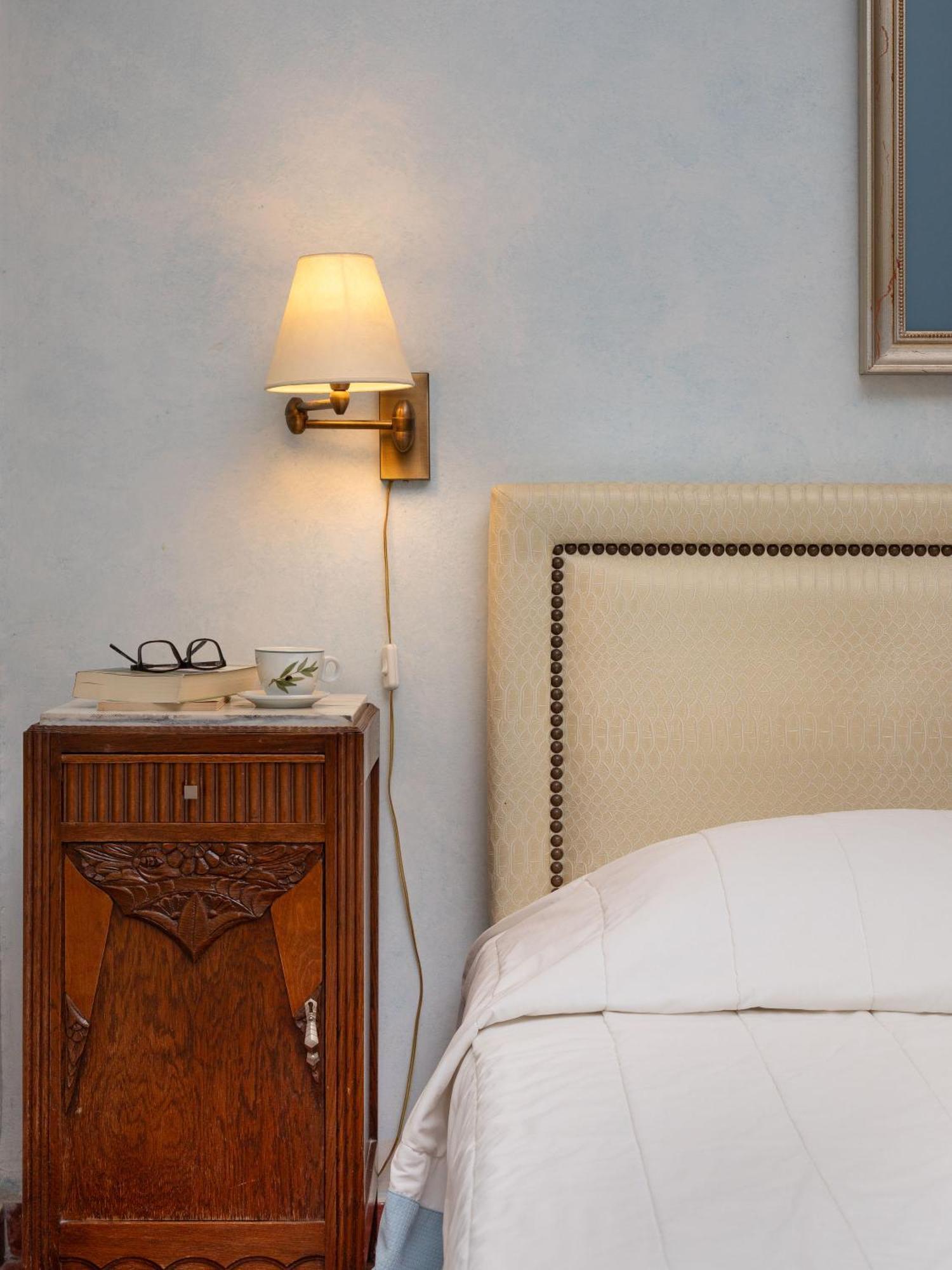 Ostra Menalon Luxury Suites Kardharás エクステリア 写真